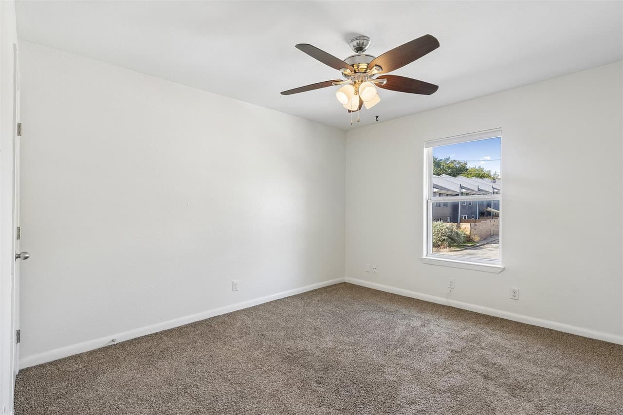 6211  Manor Rd  #122 photo 4