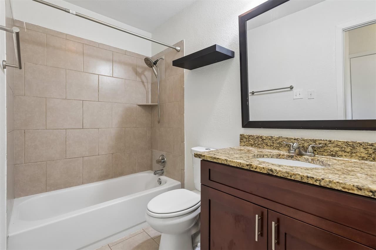 6211  Manor Rd  #122 photo 5