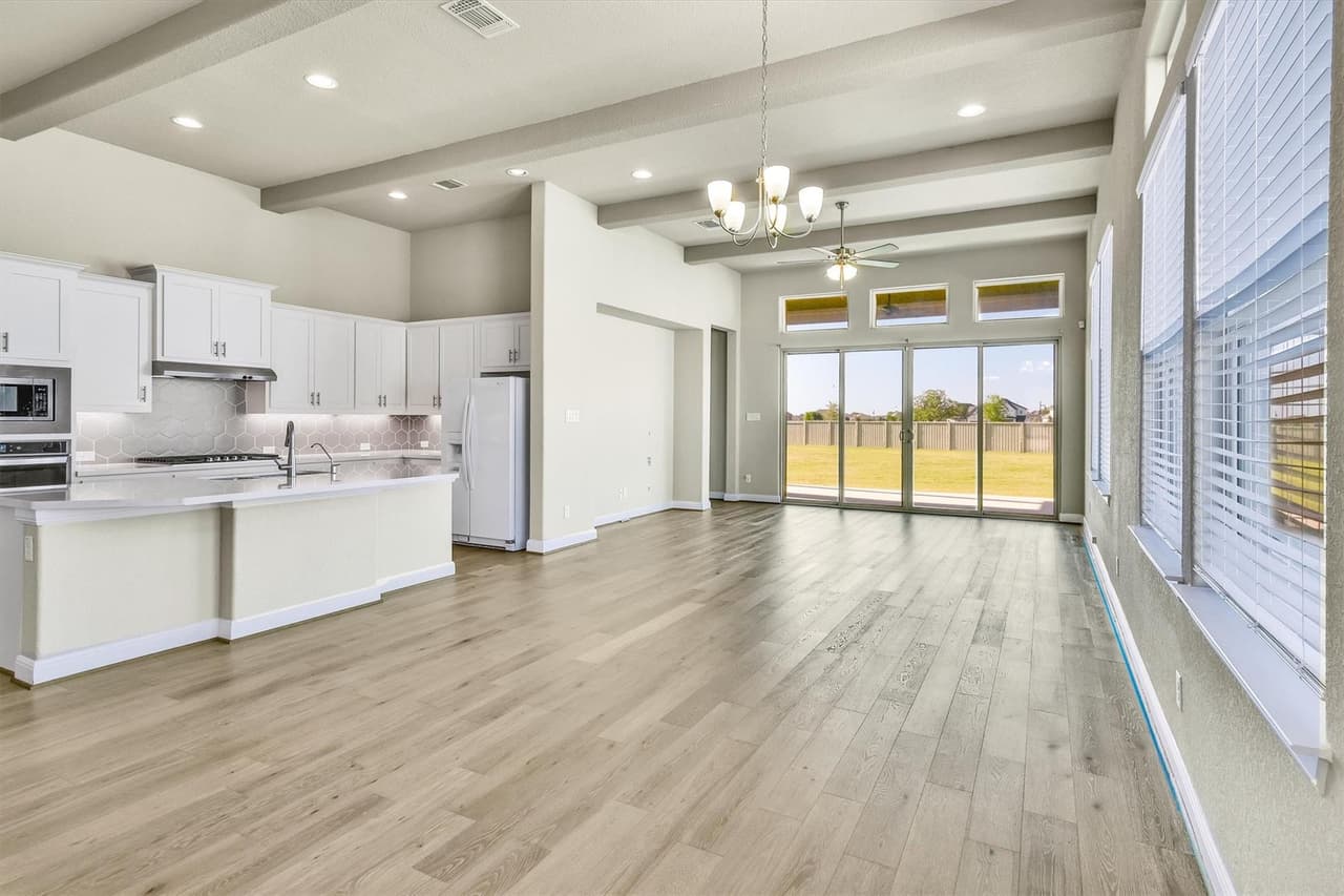 505  Faith Dr photo 4