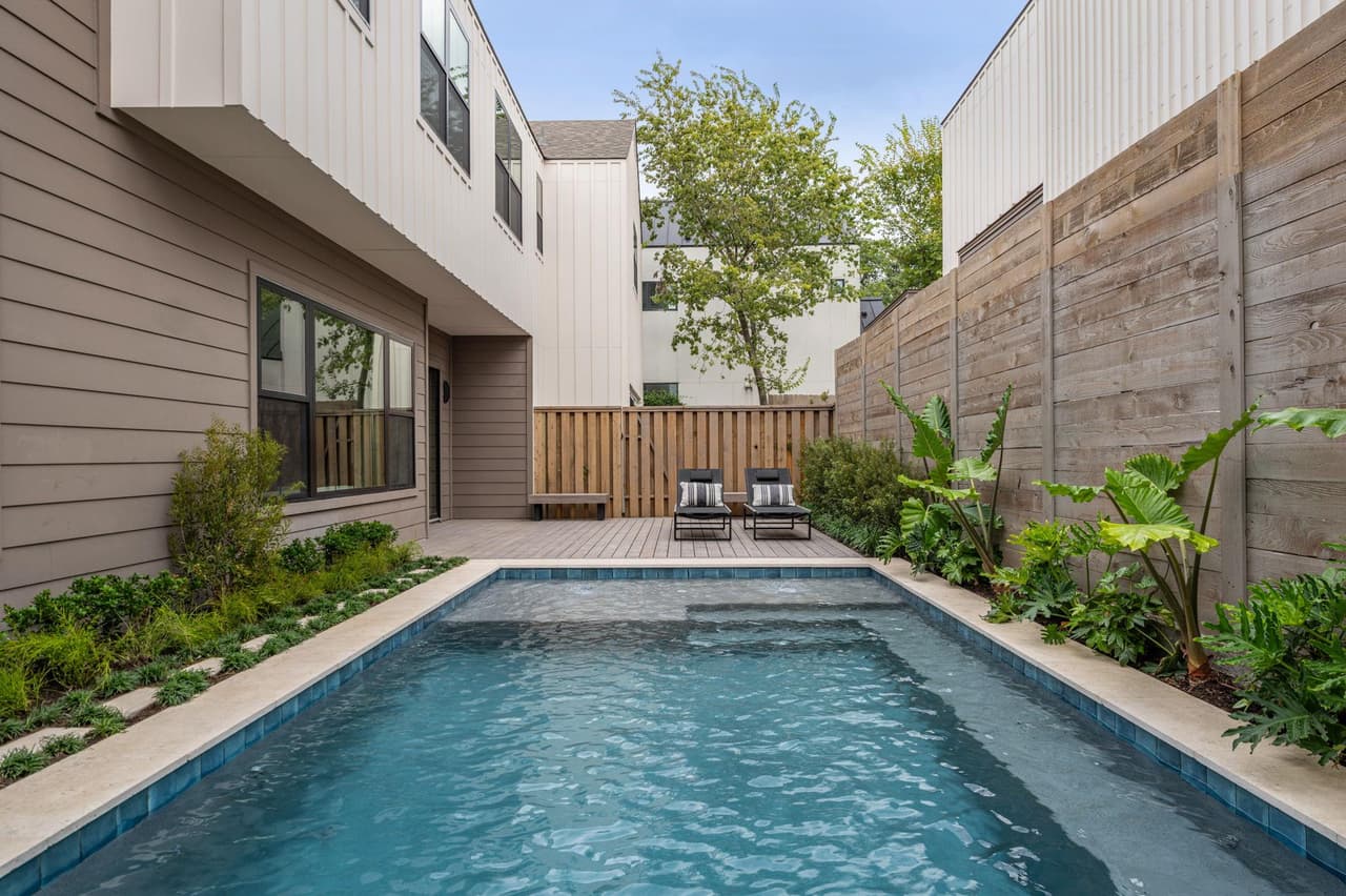 2404  Euclid Ave  #2 photo 3