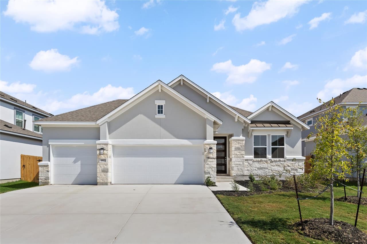 19113  Sedge Wren Ln
