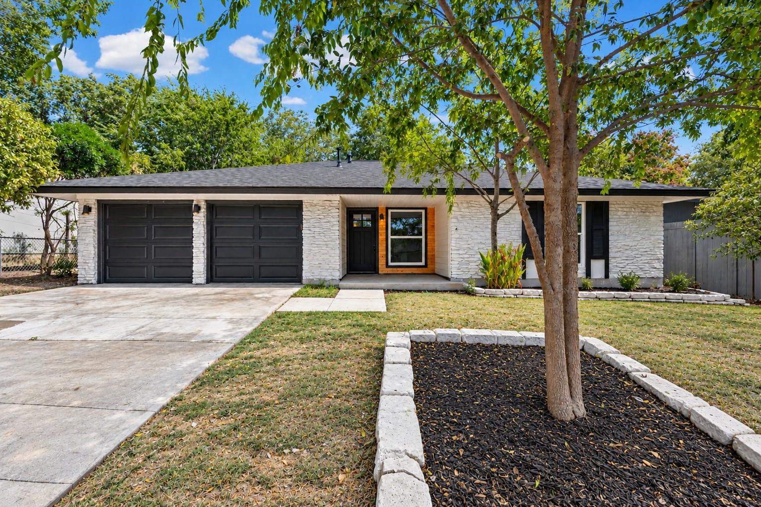 9847  Childress Dr photo 2