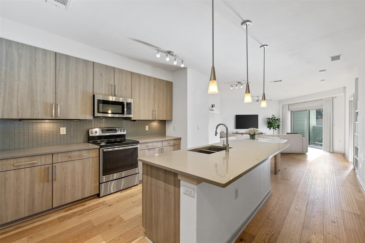 3600 S Lamar Blvd  #206