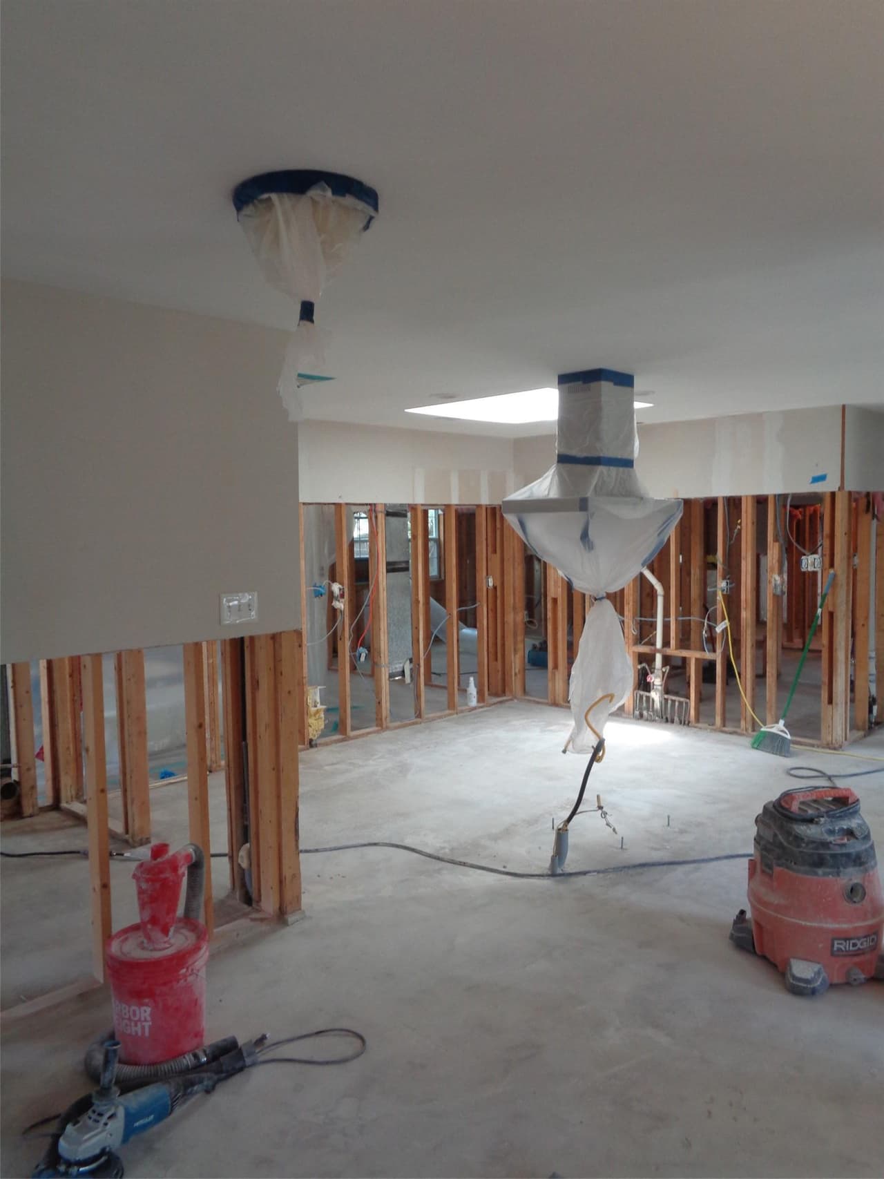 104  Settlers Dr photo 3