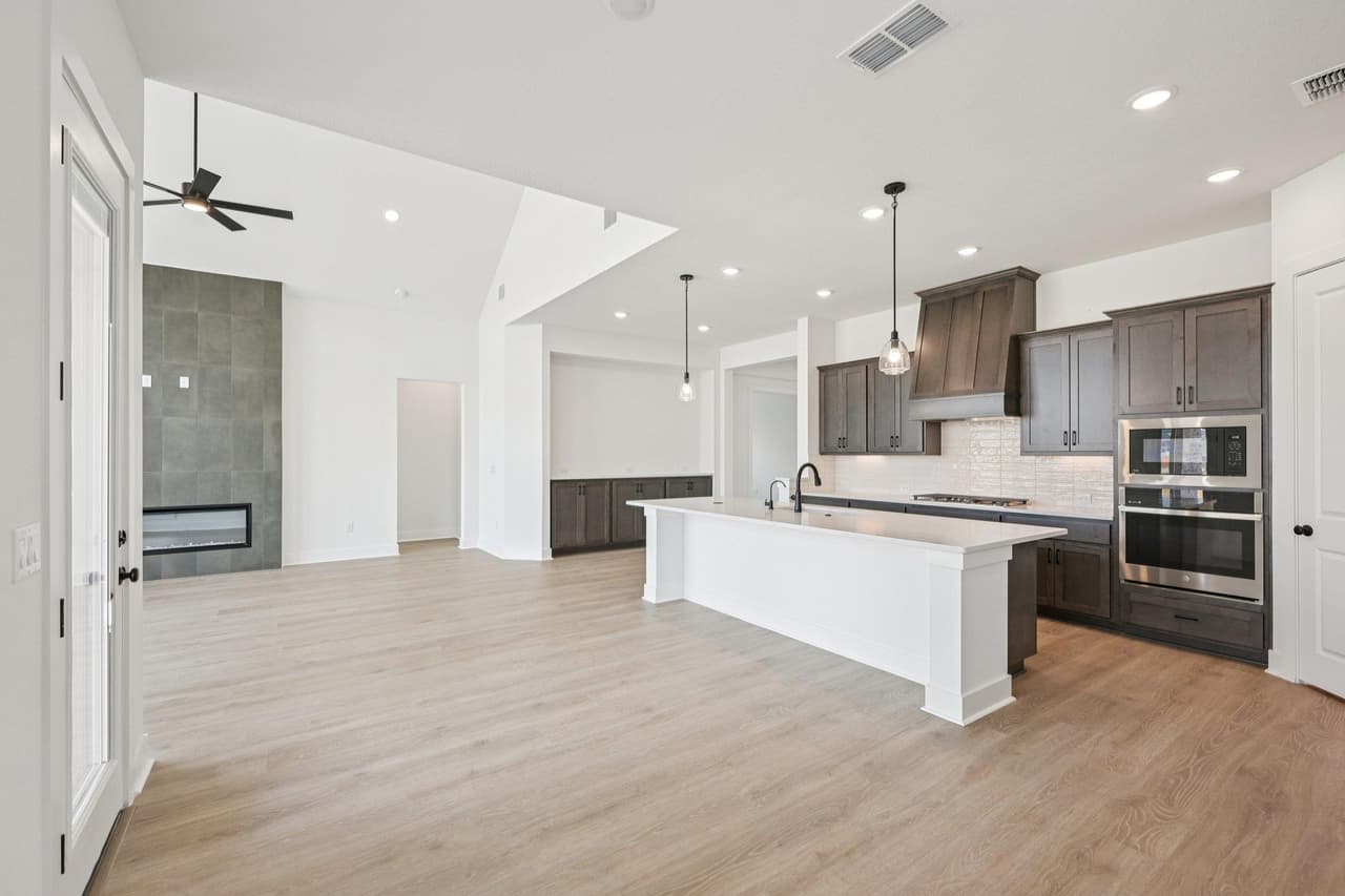 194  Kapok St