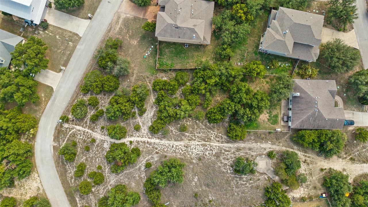 17814  Panorama Dr photo 2