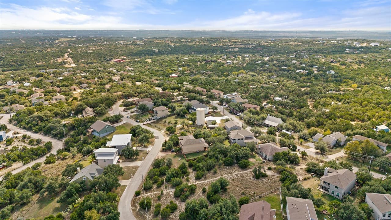 17814  Panorama Dr photo 3