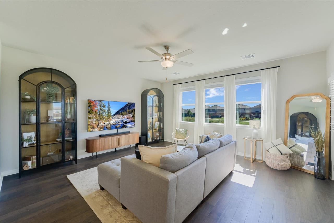 482  Pepperbark Loop photo 2