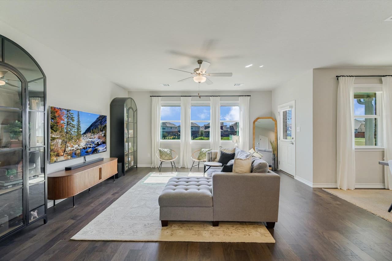 482  Pepperbark Loop photo 4