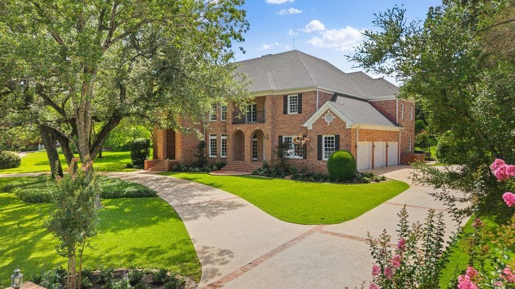 3608  Woodcutters Way photo 5