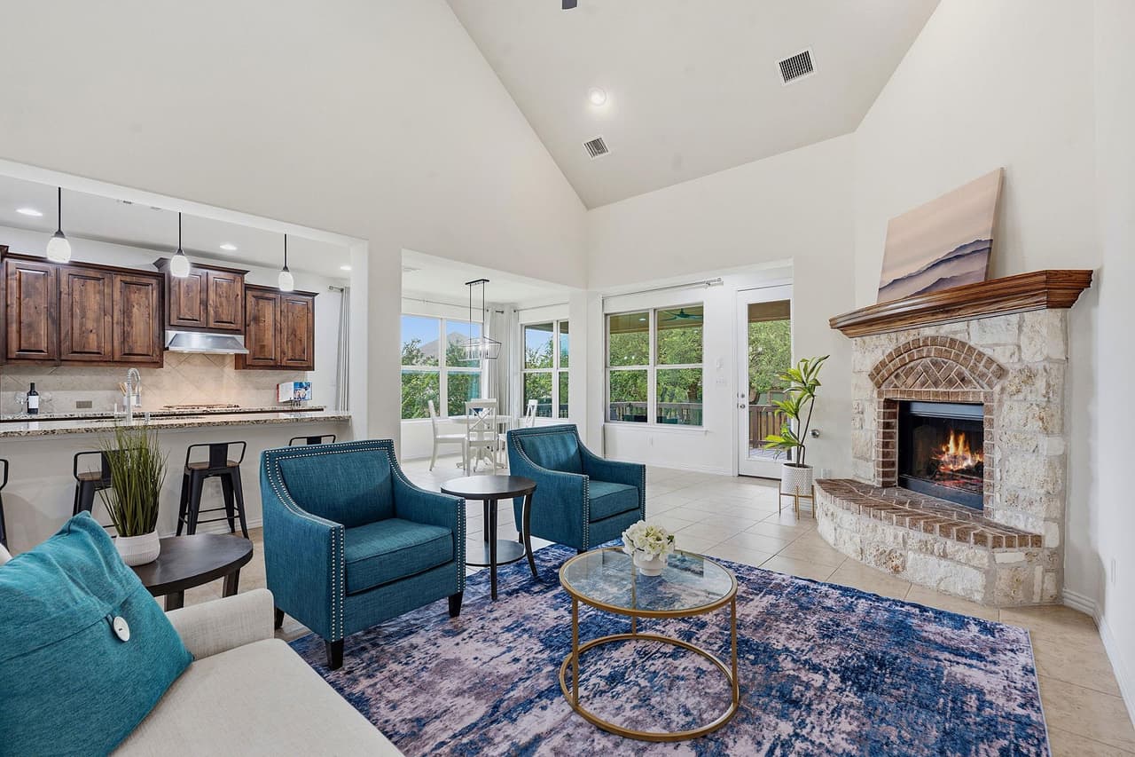 13728  Mesa Verde Dr