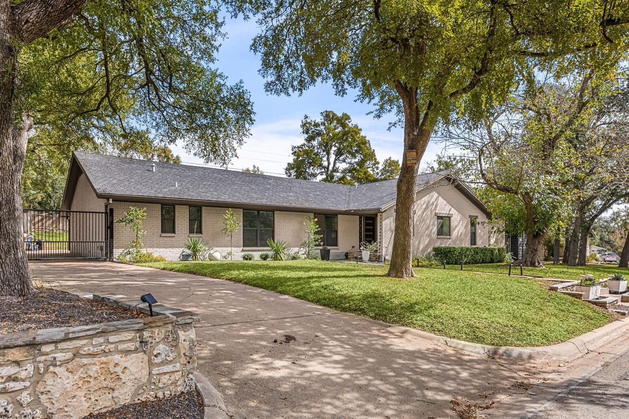 9421  Spring Hollow Dr