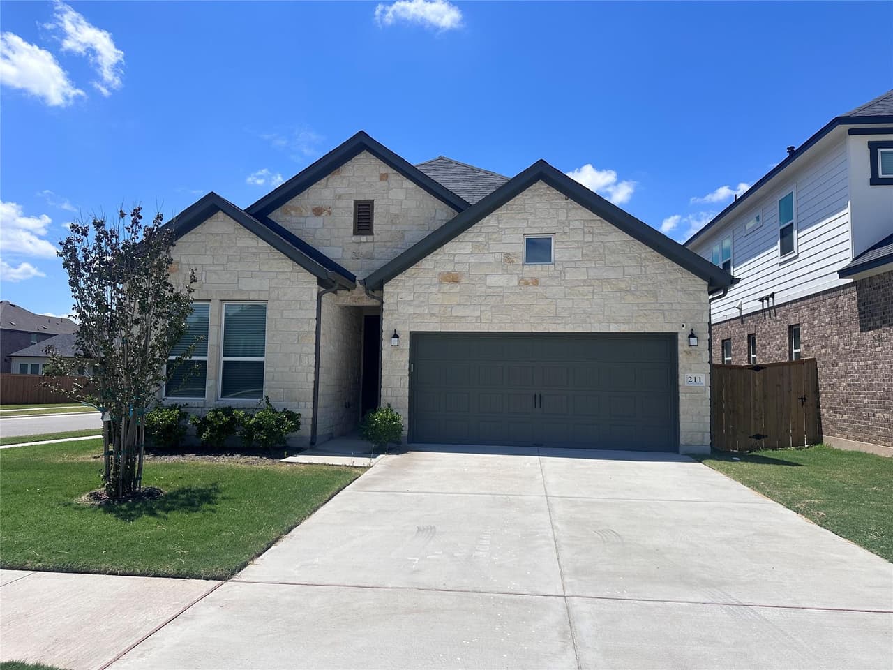 211  Darley Oak Dr