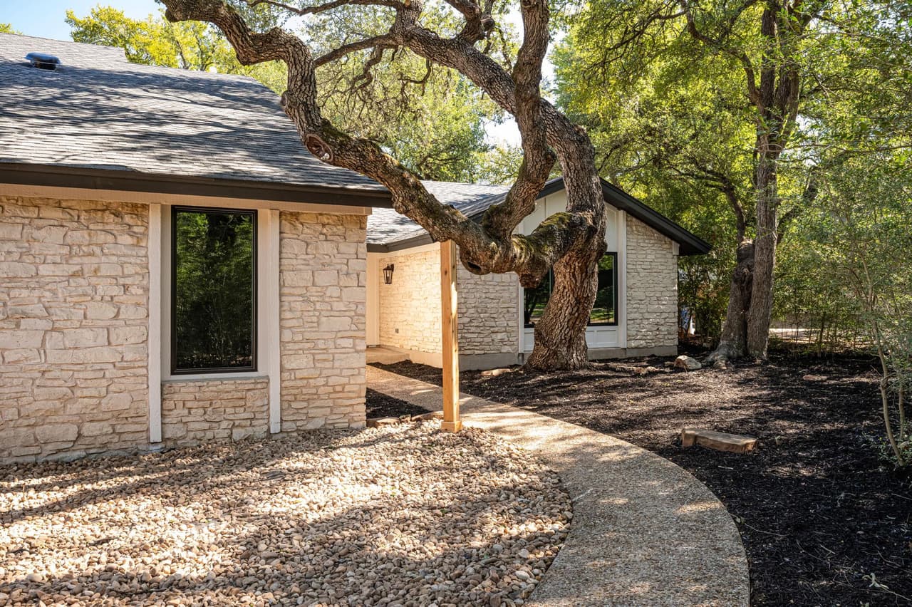 10907  Spicewood Pkwy photo 2