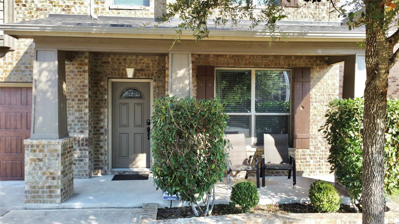 1712  Uhland Dr