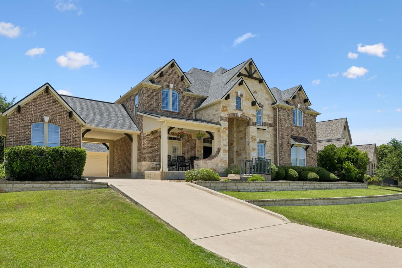 143  Desert Willow Way