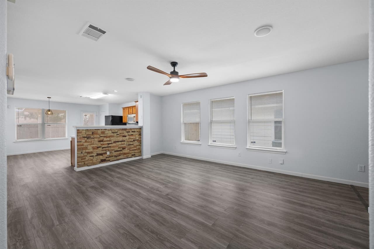3209  Etheredge Dr photo 6