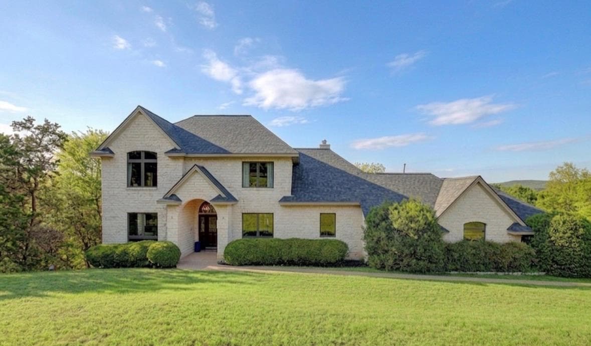 4800  Mantle Dr