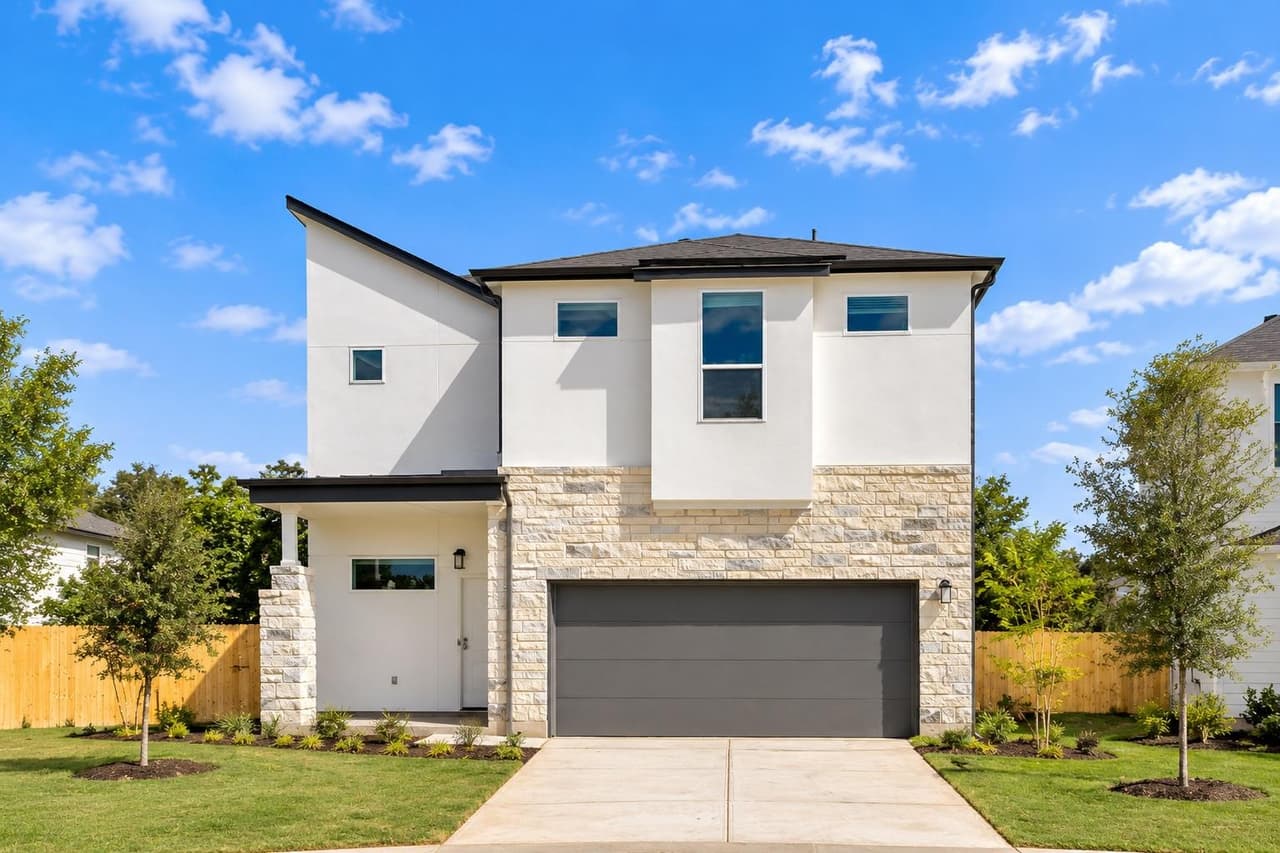 17511  Emperador Dr