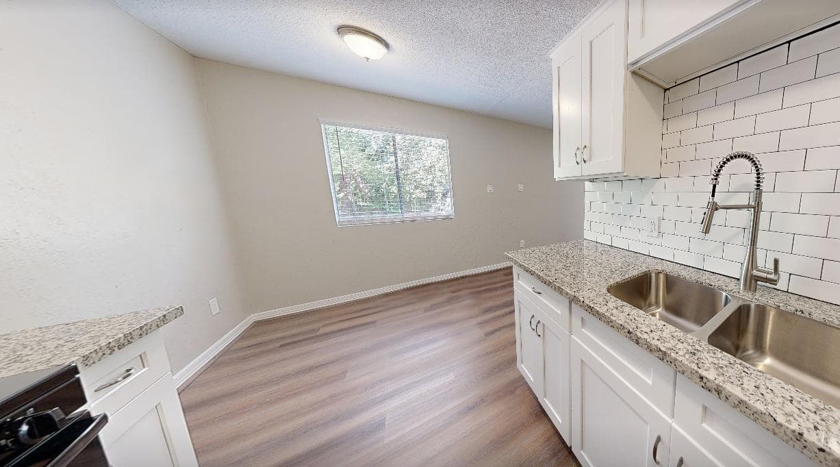 6203  Turtle Dove Dr photo 3