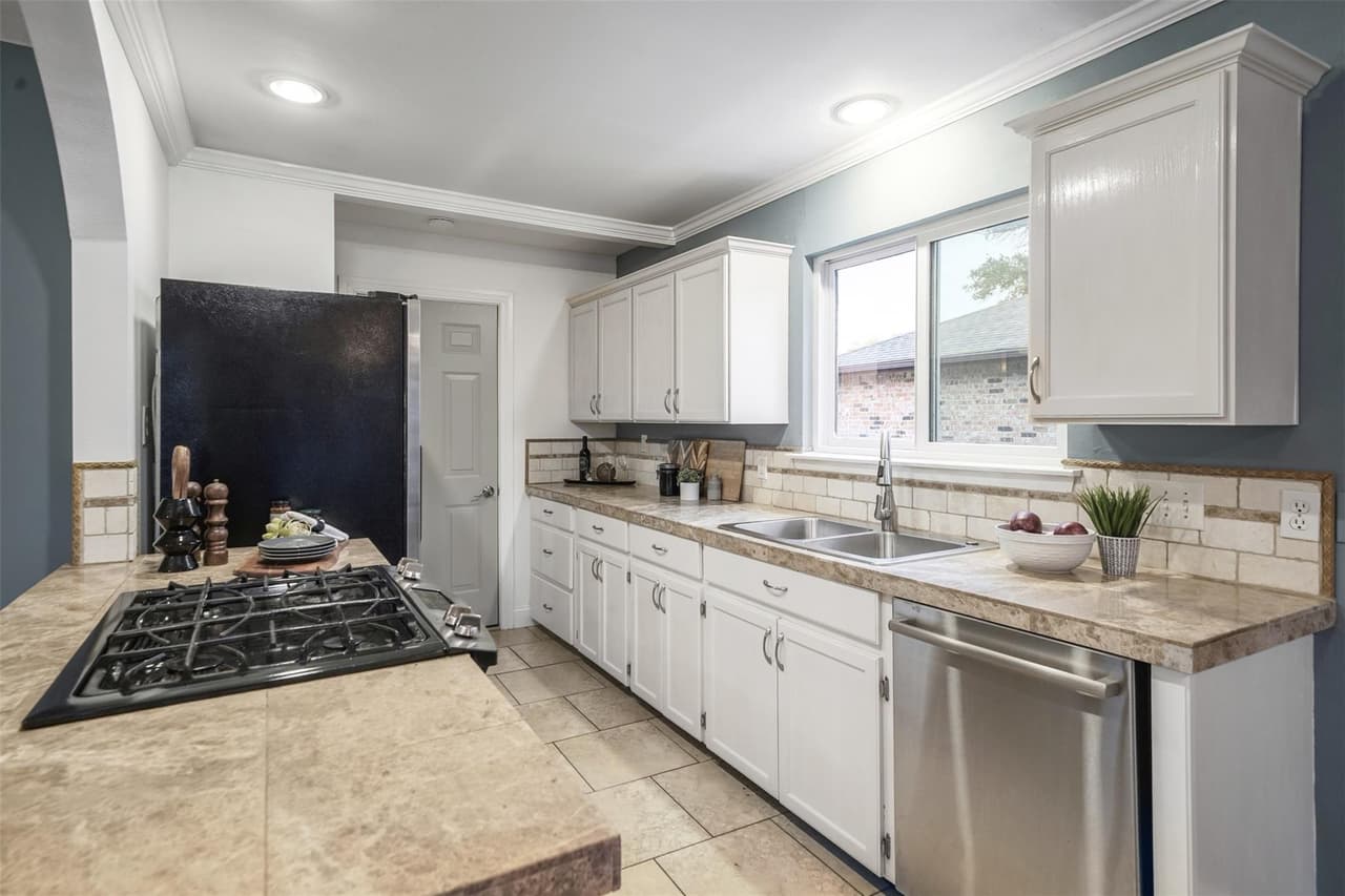 12905  Powderhorn St photo 5