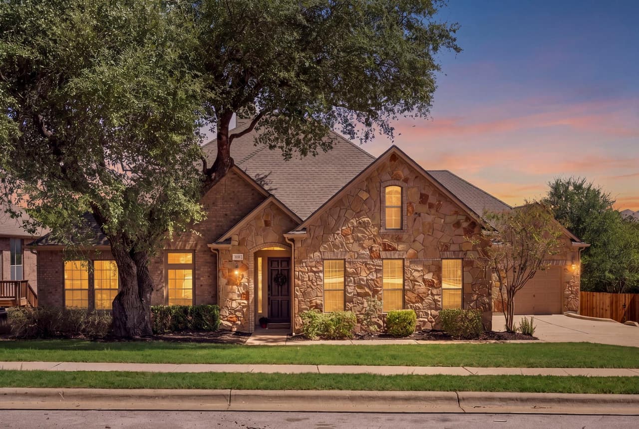 260  Longmont Ln
