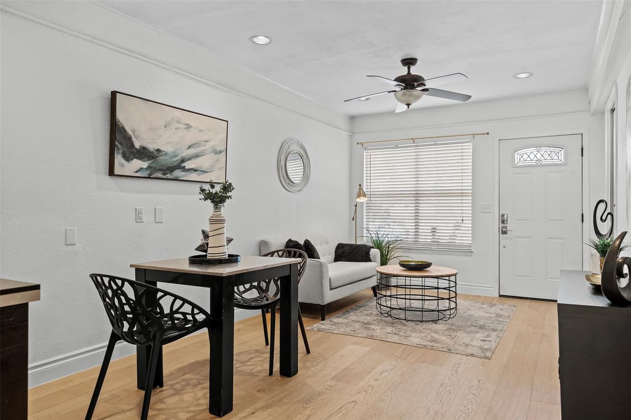 8504  Contour Dr photo 6