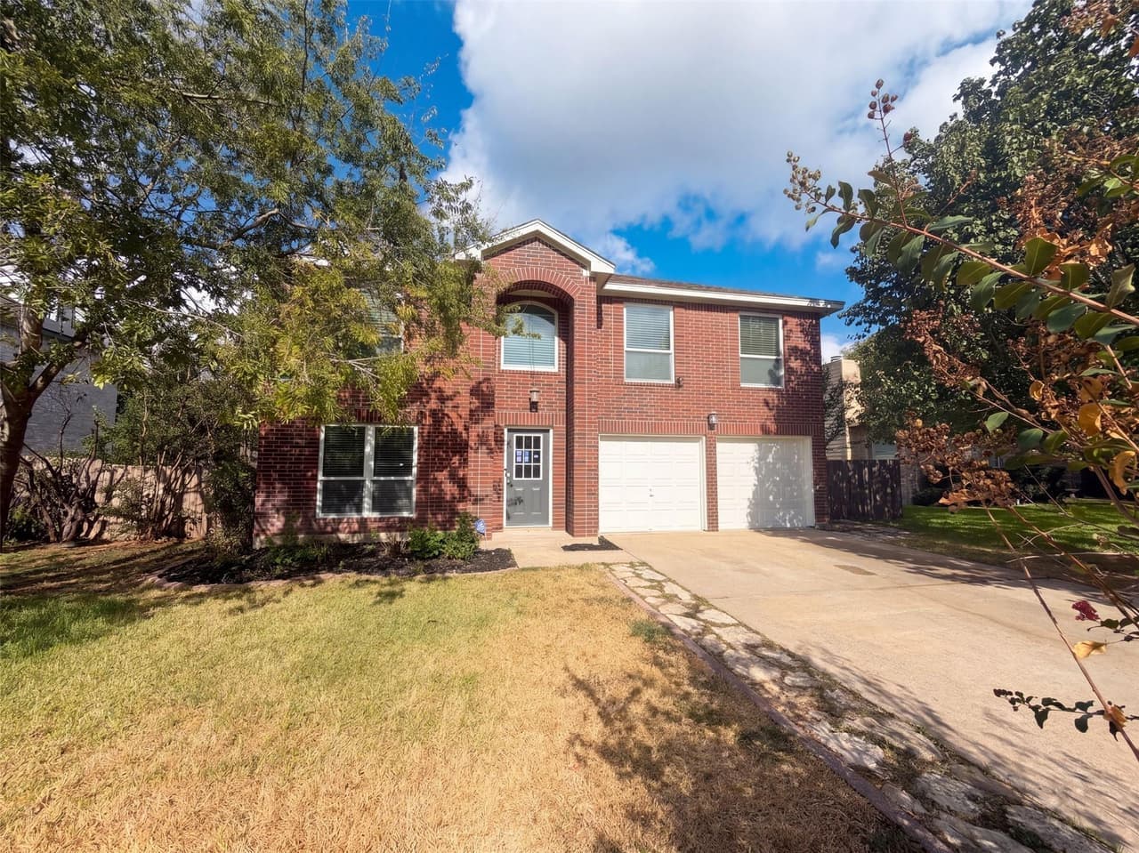 1722  Woods Blvd