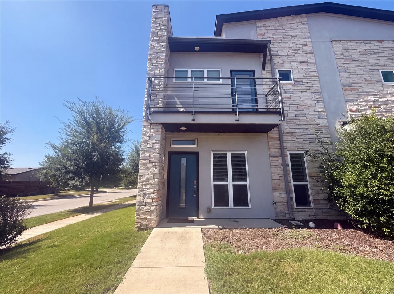 5713A  Charles Merle Dr  #48