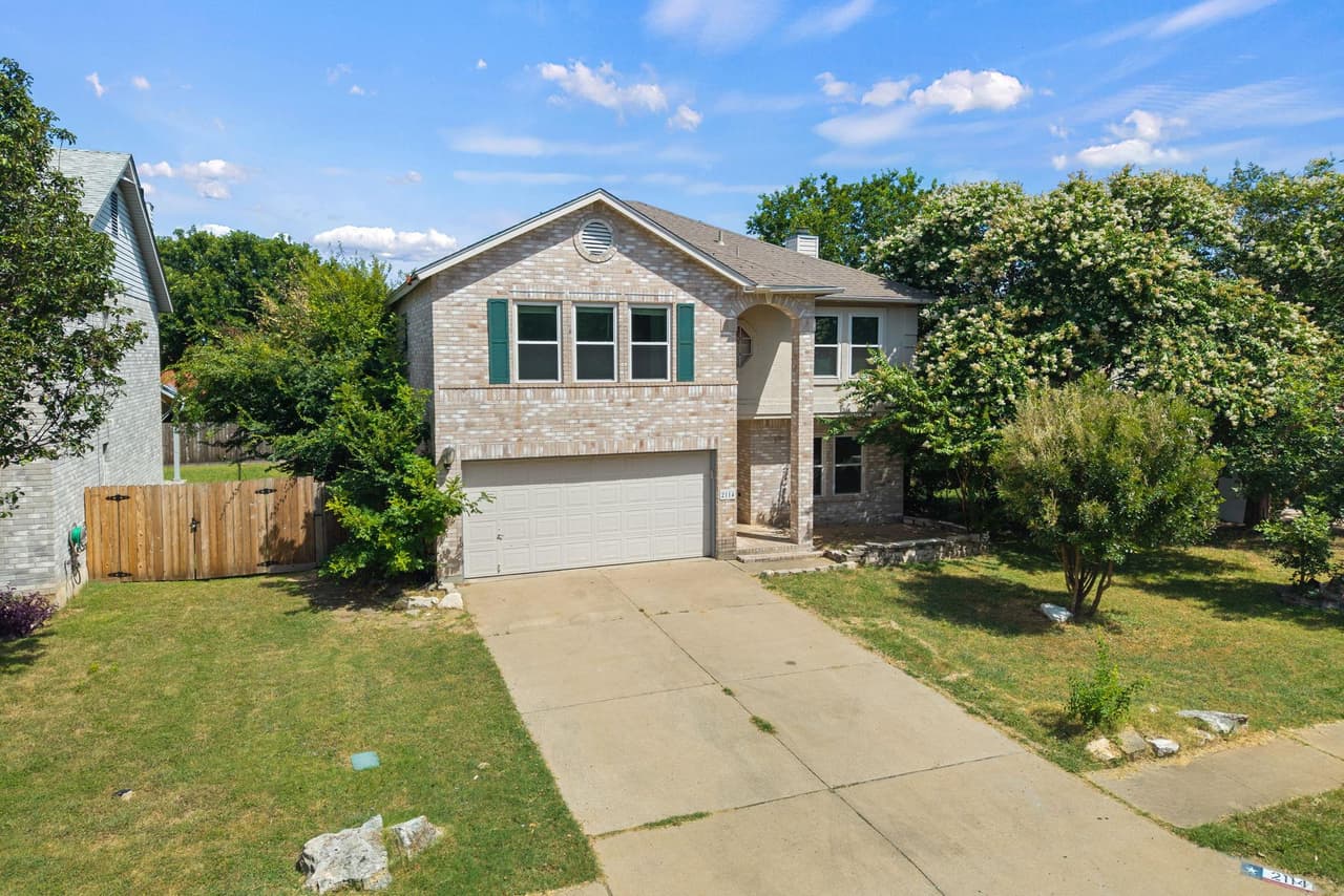 2114  Milan Dr