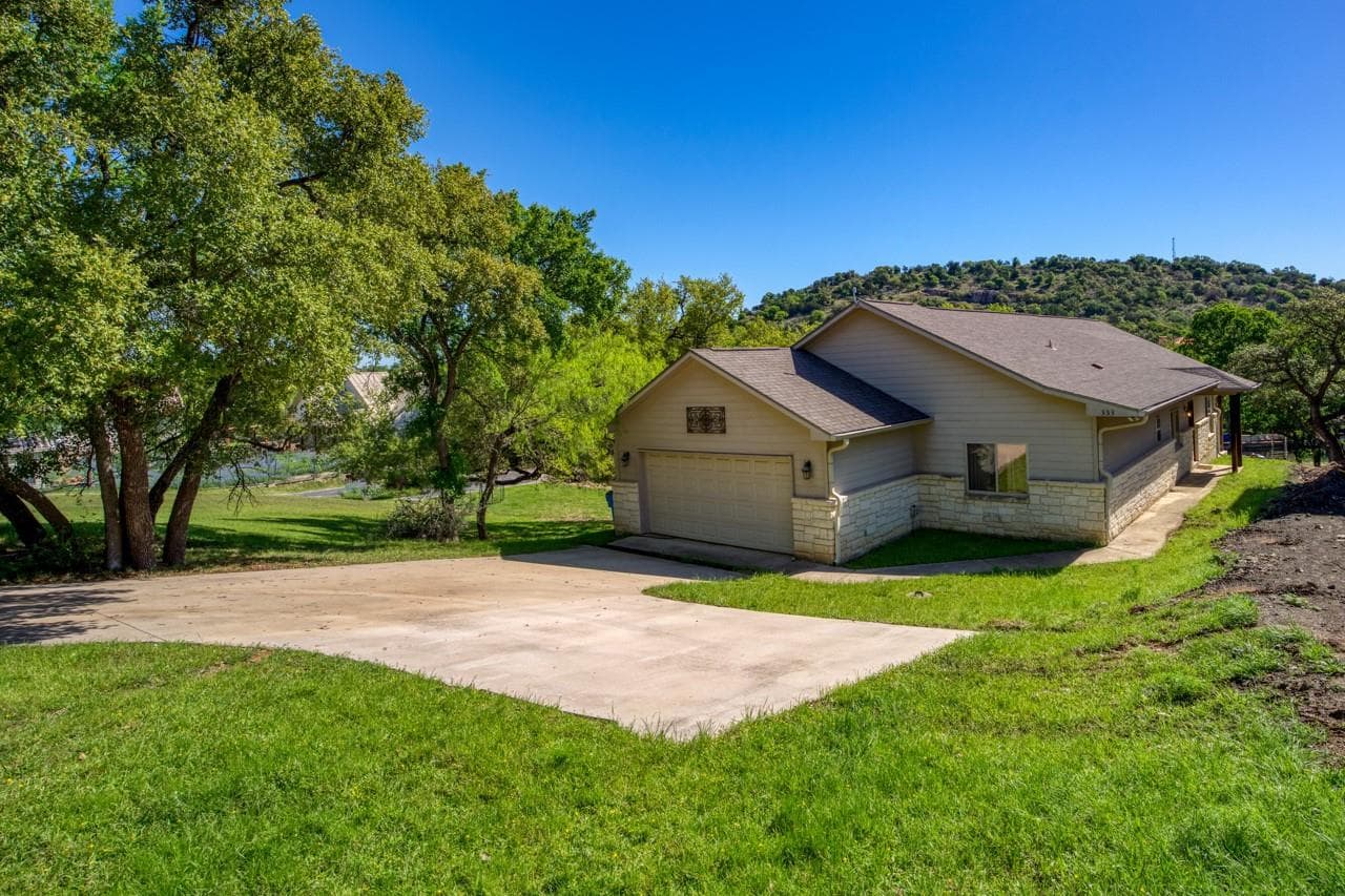 333  Sandy Mountain Dr