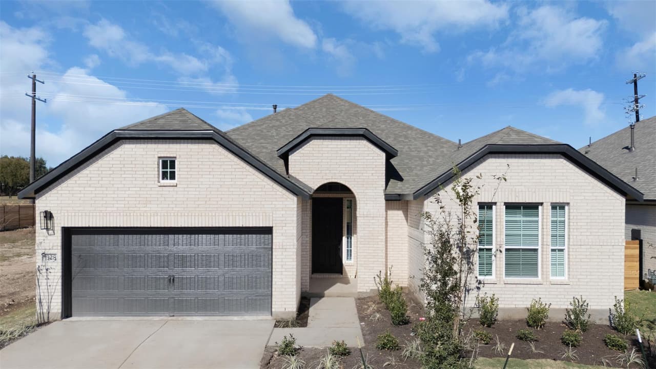 328  Ridgewell Loop
