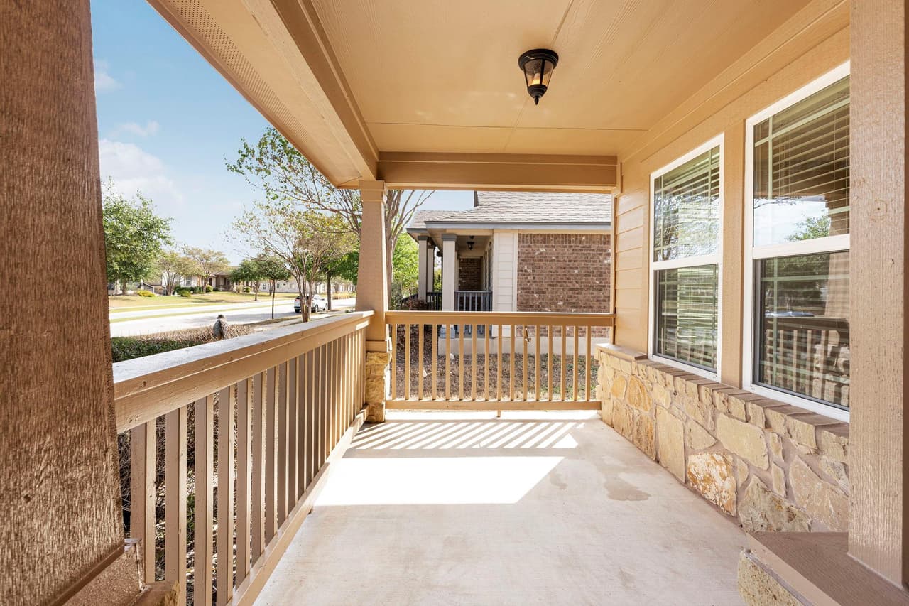805  Walnut Canyon Blvd photo 4