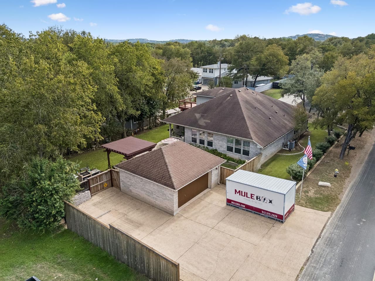 9806  Zion Way photo 3