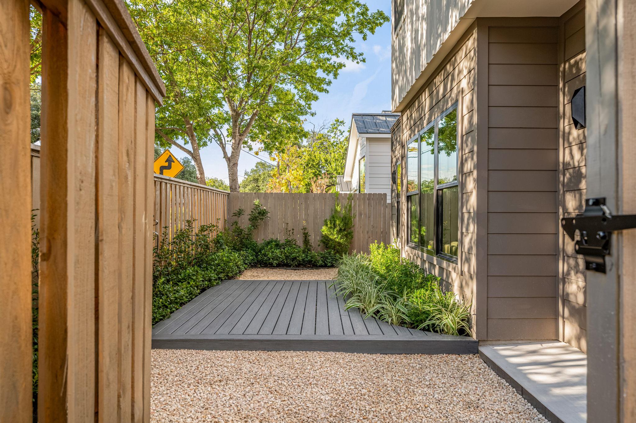 2404  Euclid Ave  #1 photo 4