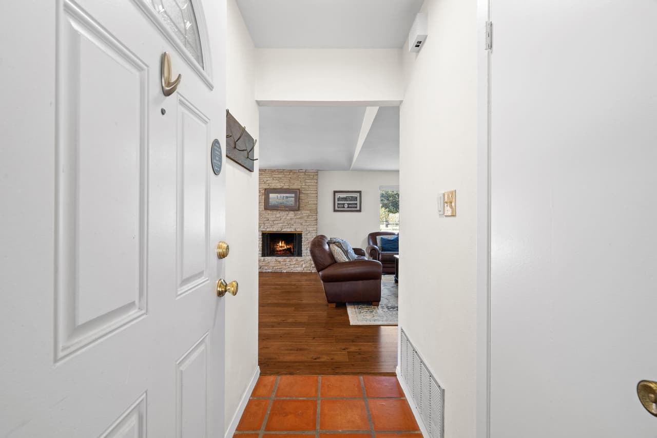 9601  Braeburn Gln photo 5
