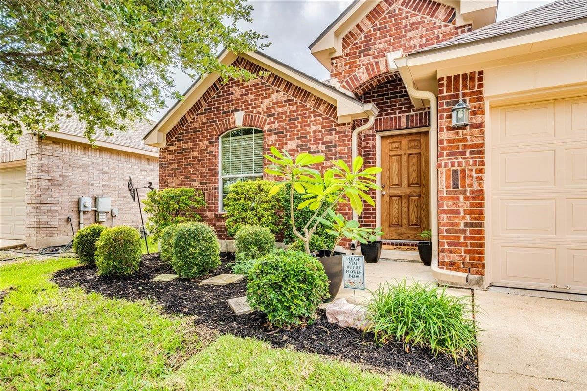 4433  Rolling Water Dr photo 4