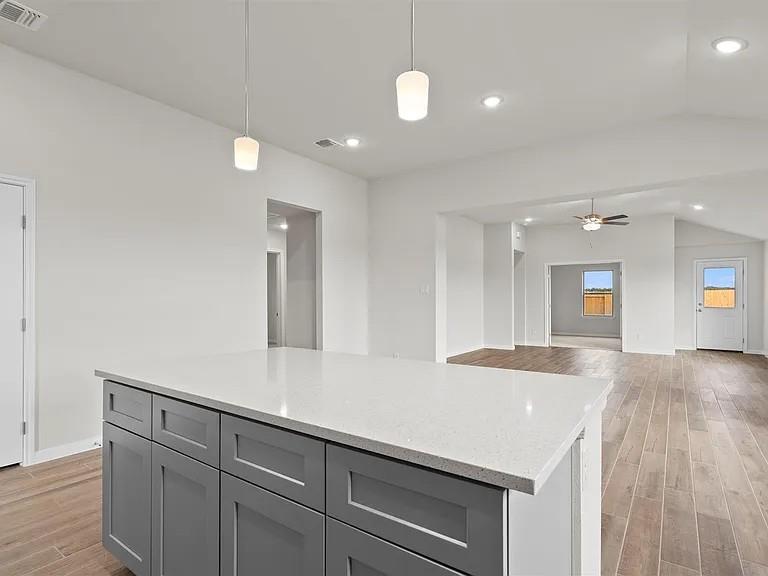 145  Arena Dr photo 5