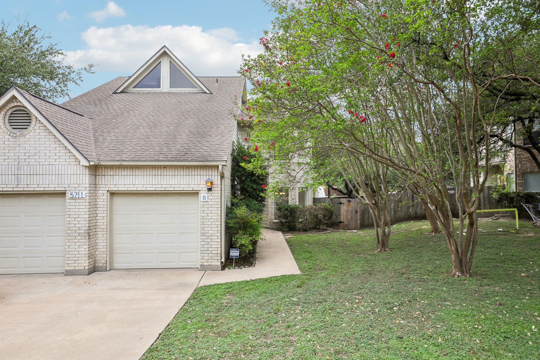 5711  Taylor Draper Cv  #B photo 2