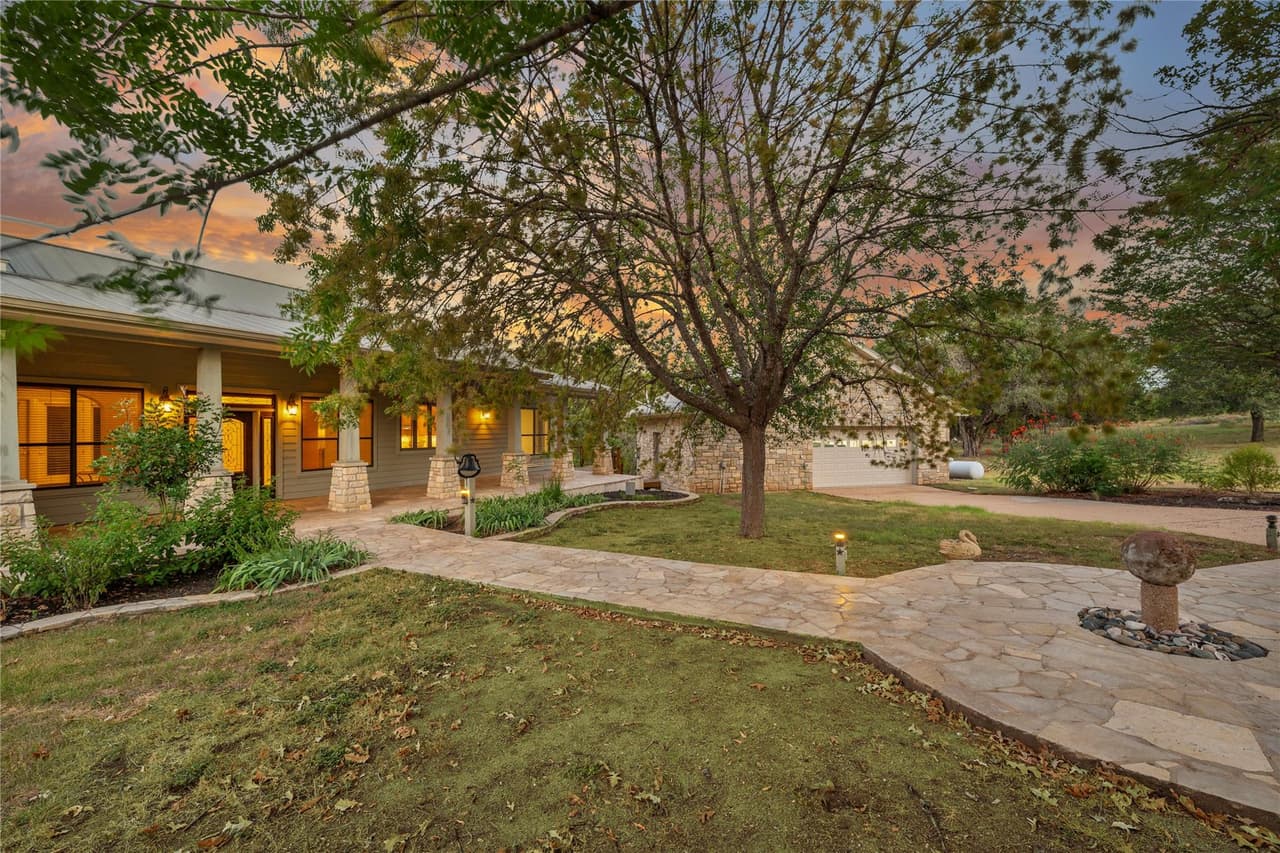 1118  Rustic Ln