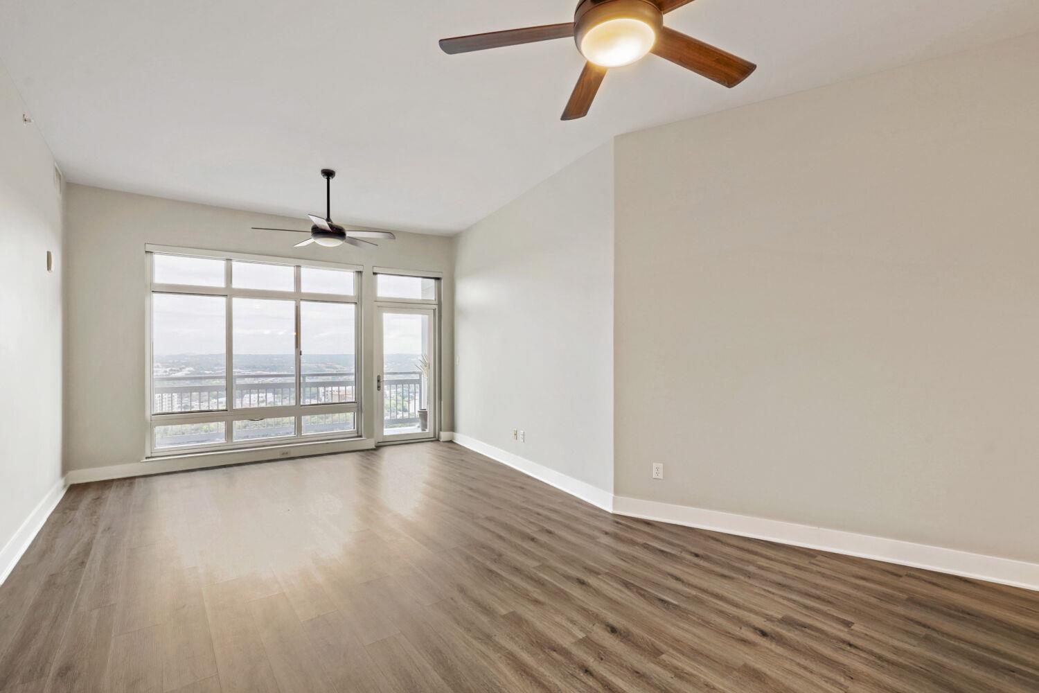 603  Davis St  #2009 photo 4