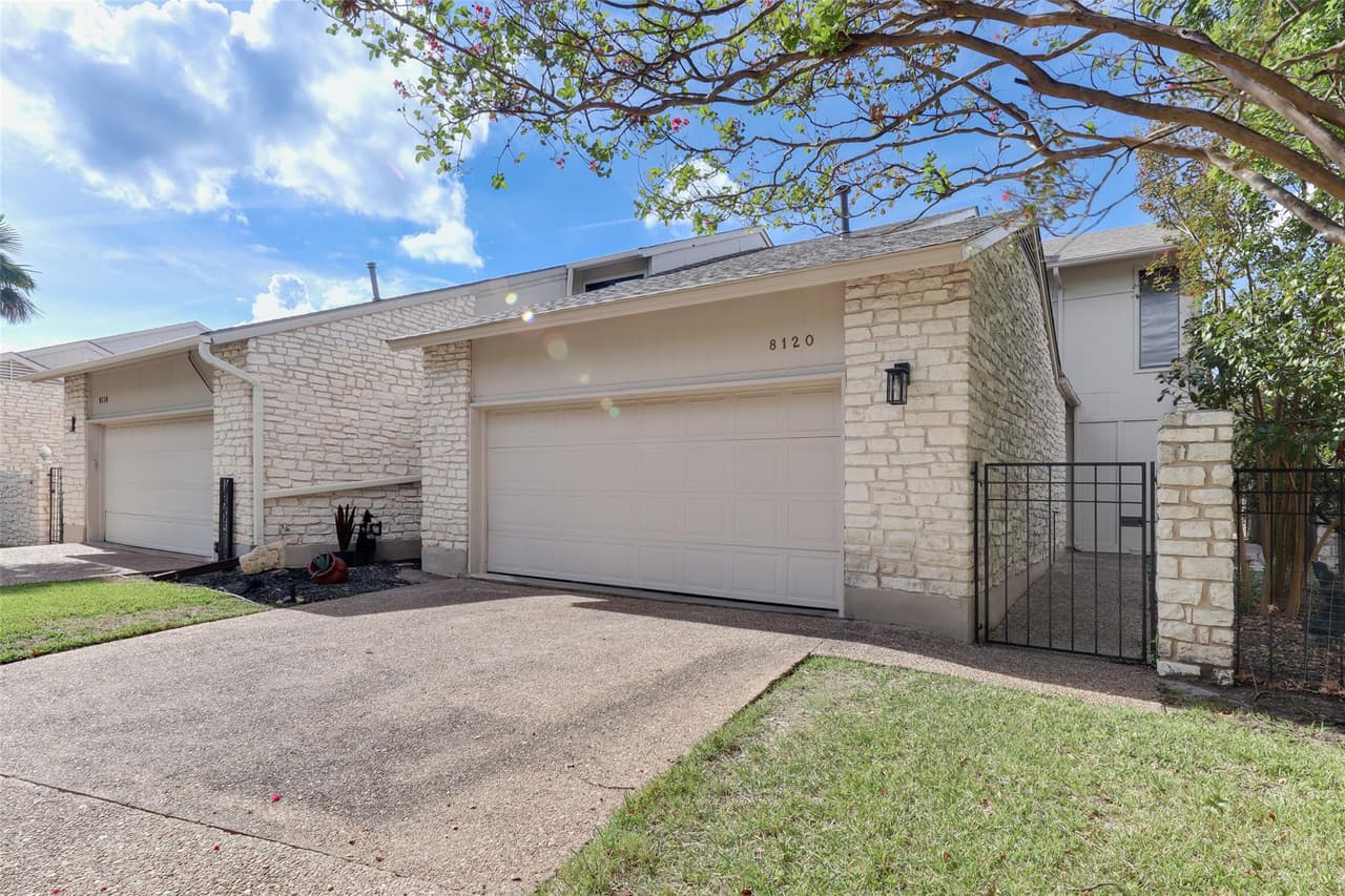 8120  Meandering Way photo 2