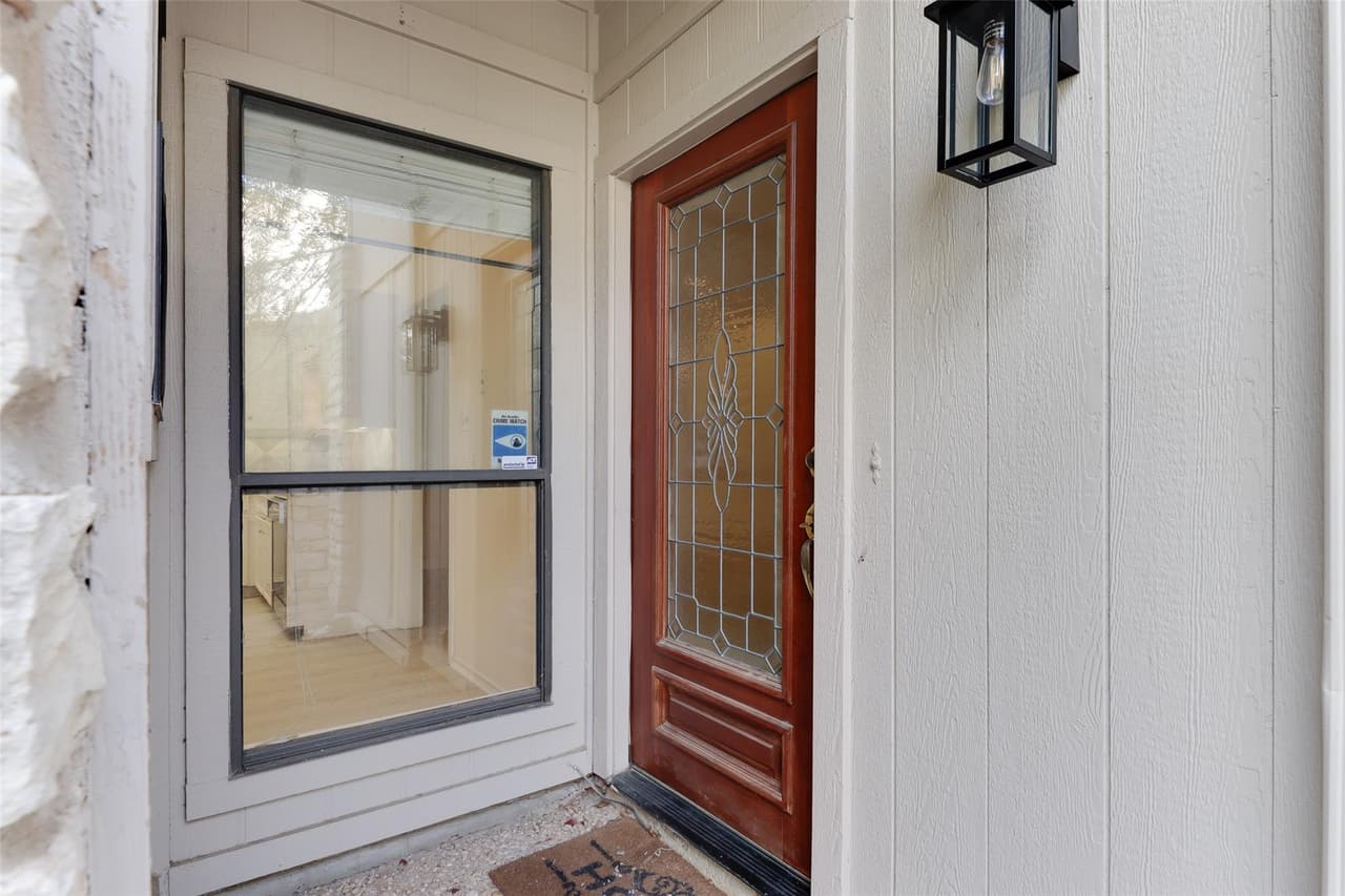 8120  Meandering Way photo 4