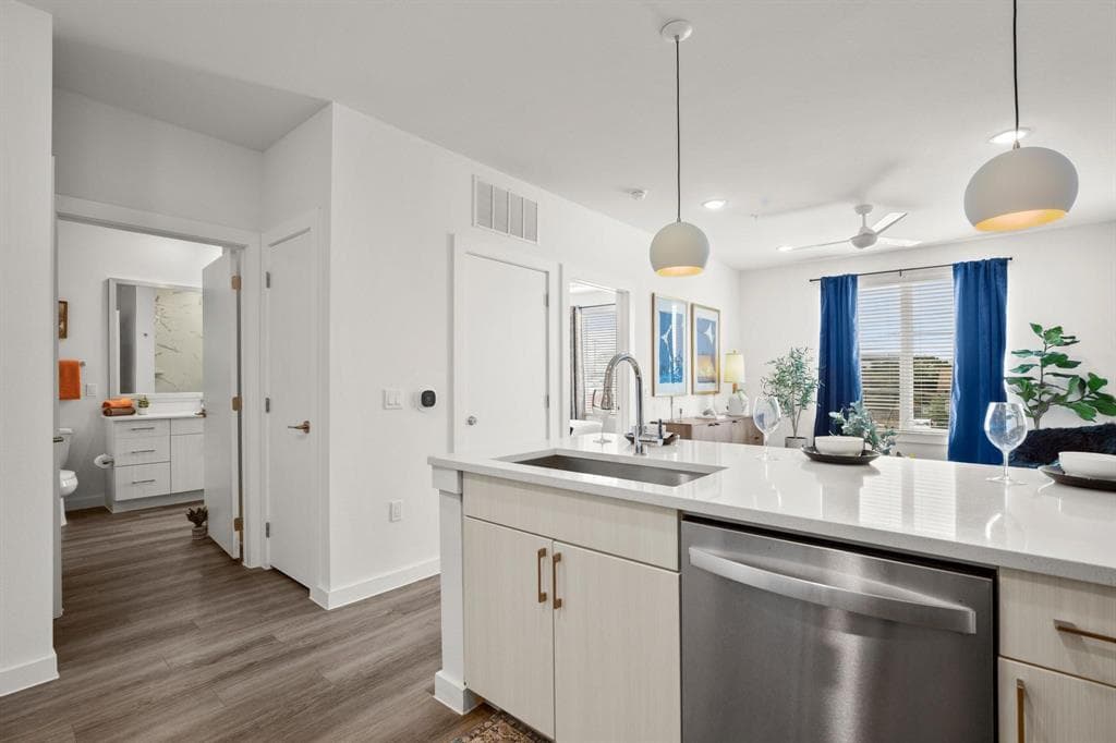 6324 N Lamar Blvd  #321 photo 2