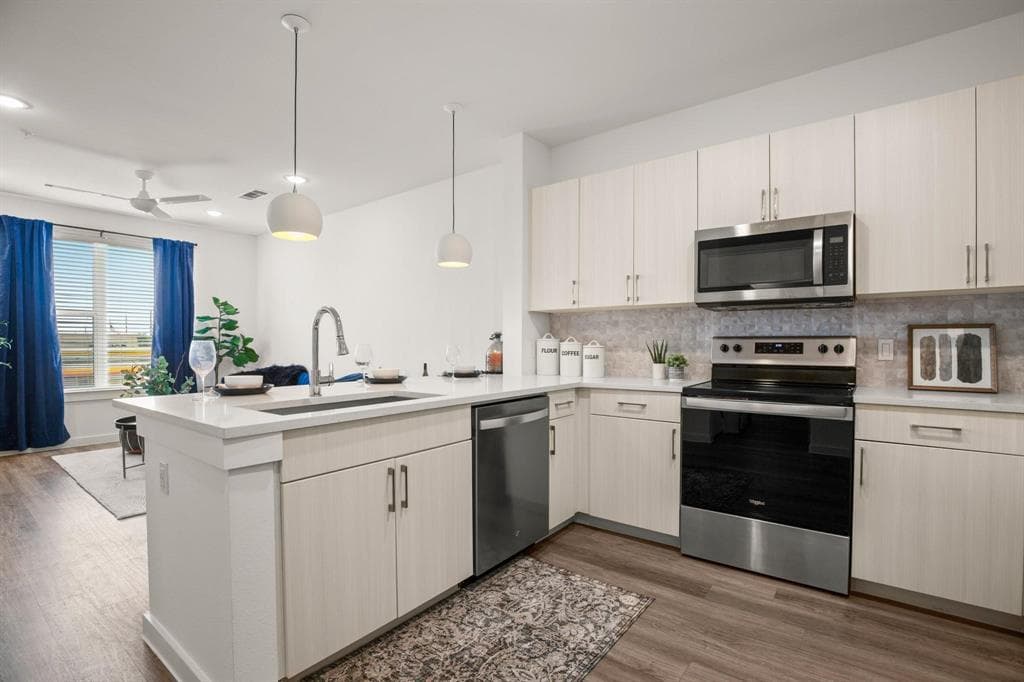 6324 N Lamar Blvd  #321 photo 5