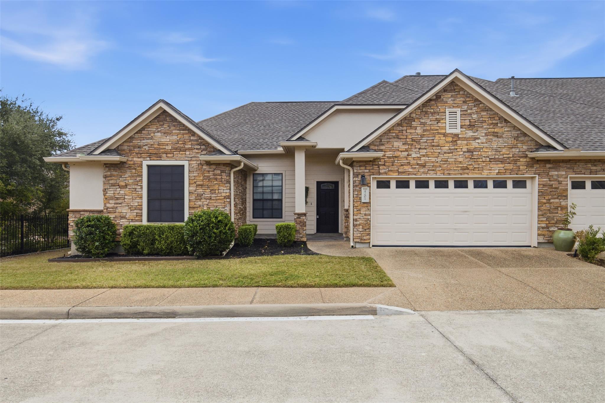 4201  Wild Iris Ln photo 3