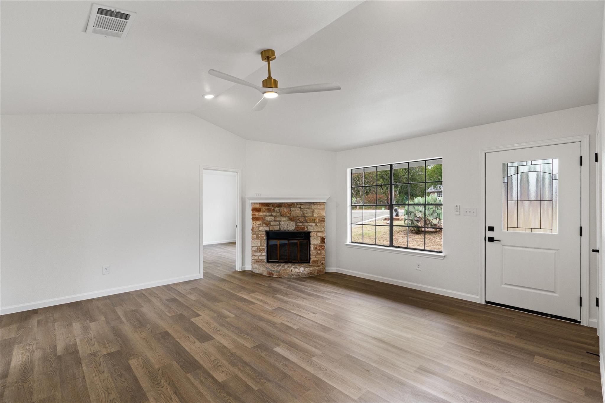 12221  Mustang Dr photo 4