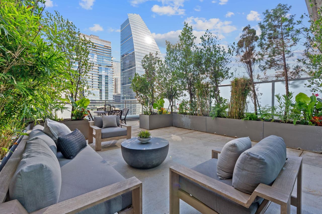 222  West Ave  #1005