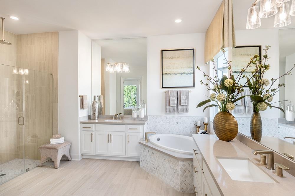 1421  Novara Trl photo 4