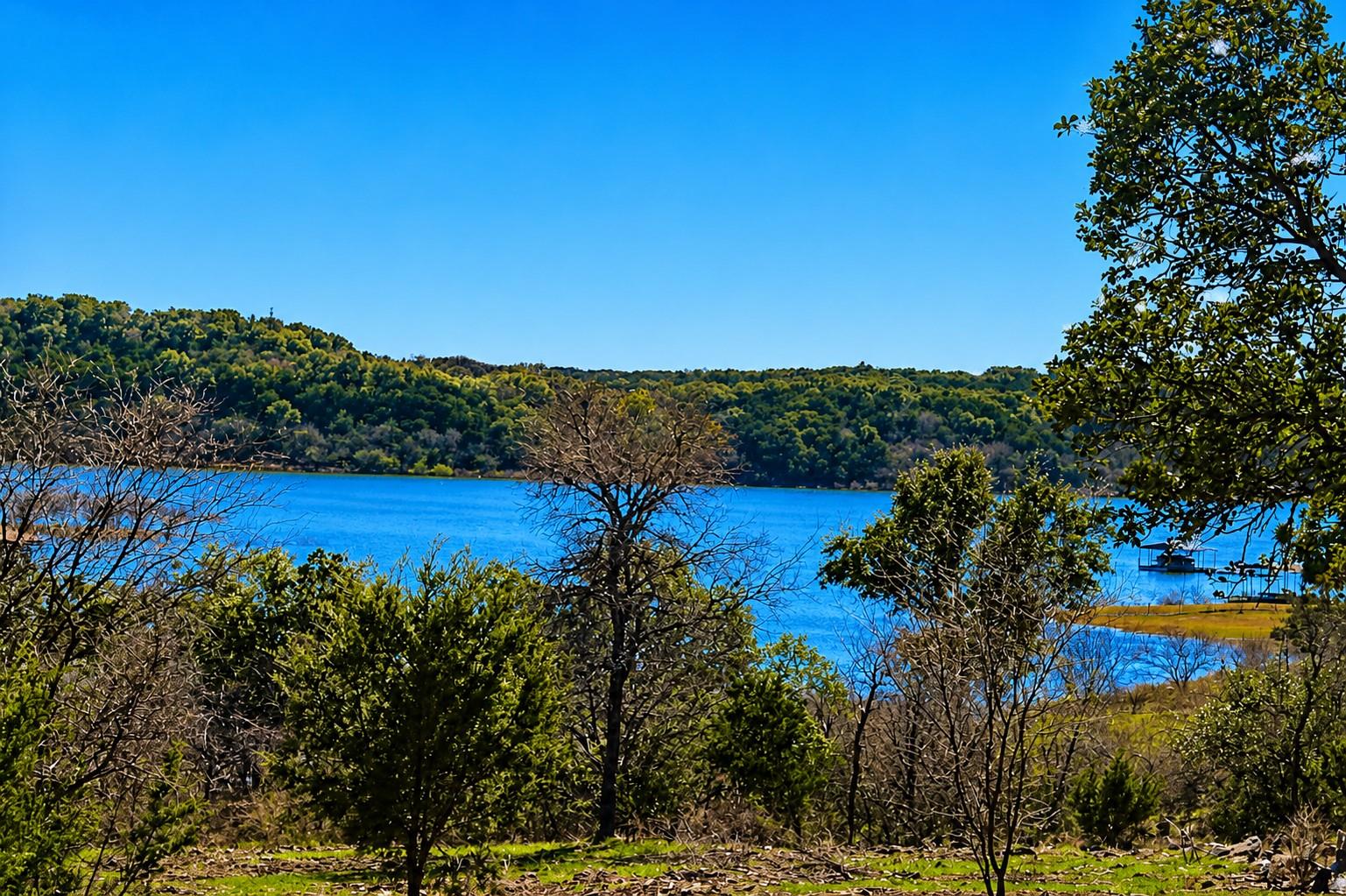 551  Lake View Dr photo 5